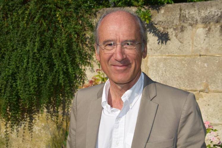 François Bonneau, président du conseil départemental de Charente.