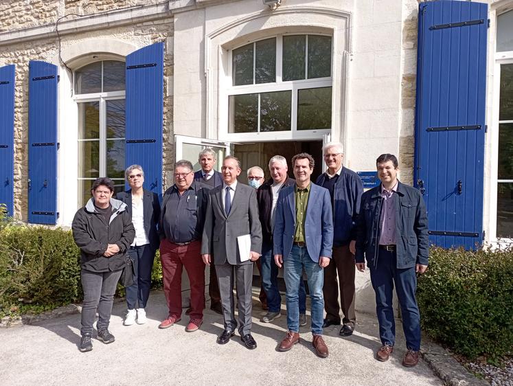 Une visite riche dans les échanges avec le préfet Nicolas Basselier reçu à la MFR de Saint-Germain-de-Marencennes. 