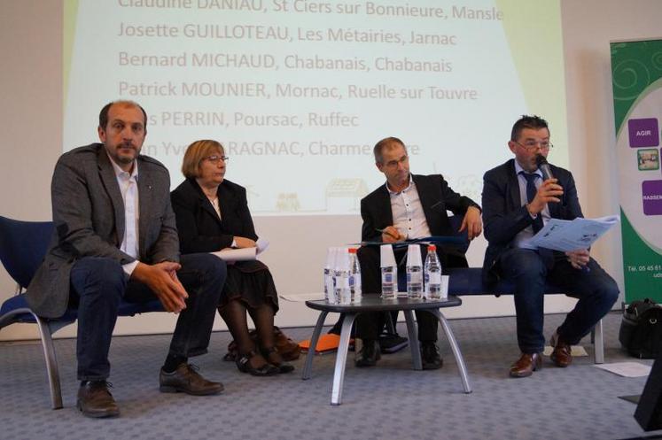 De gauche à droite : Patrick Mounier, secrétaire général de la FNSEA 16 ; Joëlle Michaud, trésorière ; Joël Limouzin, vice-président de la FNSEA ; Patrick Soury, président.