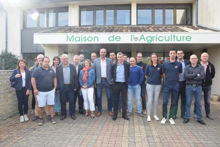 Les partenaires à l’installation avaient rendez-vous avec JA 79 à la chambre d’agriculture des Deux-Sèvres, à Vouillé, mercredi.