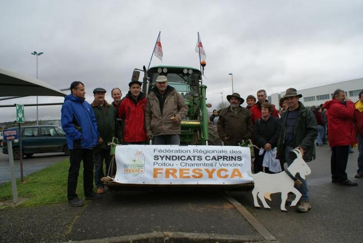 Les 6 syndicats caprins de Poitou-Charentes, Dordogne et Vendée étaient présents.