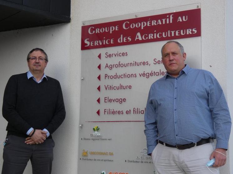 Patrick Mandon et Emmanuel Séné voient dans ce nouveau service proposé par Océalia répond aux besoins exprimés par une partie des agriculteurs de la coopérative sur la gestion des effluents.