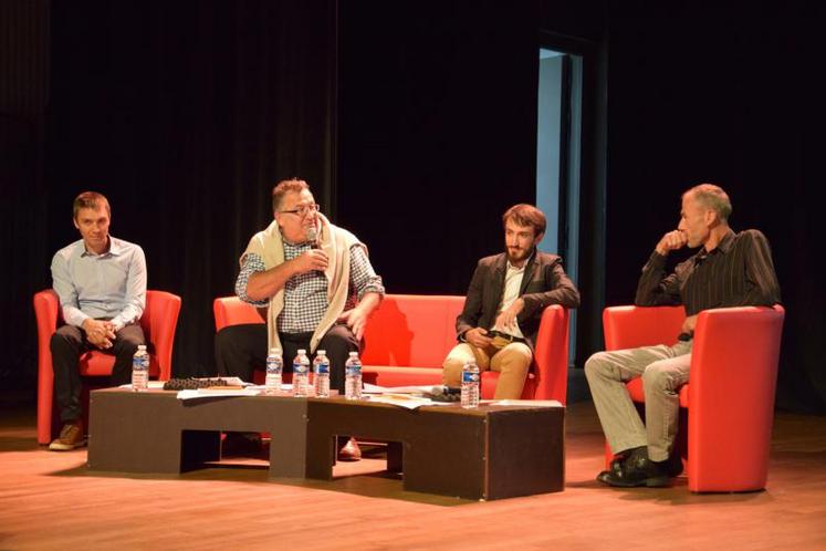 De gauche à droite : Joseph Stoll, Christophe Véral, Alexandre Imbert et Vincent Dumot.