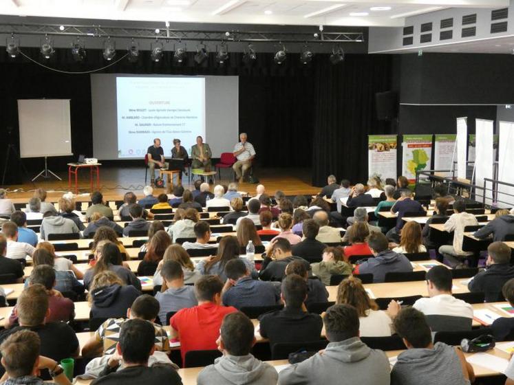 Parmi les participants à la journée, de nombreux lycéens et étudiants ont pu découvrir les avantages de cette méthode.