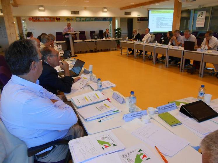 Le bureau transitoire de la nouvelle Chambre régionale de l’agriculture, composée des 12 présidents des Chambres départementales, était réuni le 8 et 9 septembre à Limoges.