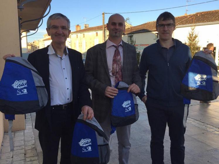 Alain Thibault, Philippe Doublet et Thierry Buna, le trio dirigeant de la coop de Matha.