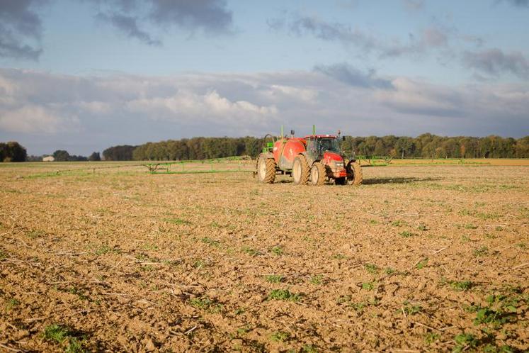 La Chambre d’agriculture de Charente-Maritime est impliquée dans les projets Nutri2Cycle (pilote au niveau français) et Nutriman (via l’APCA, et avec la Chambre d’agriculture régionale de Bretagne) sur la fertilisation des sols.