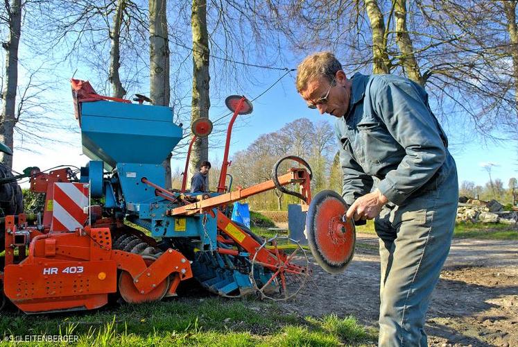 Selon Claude Cochonneau, le problème du coût du travail en agriculture est à analyser dans le contexte européen.