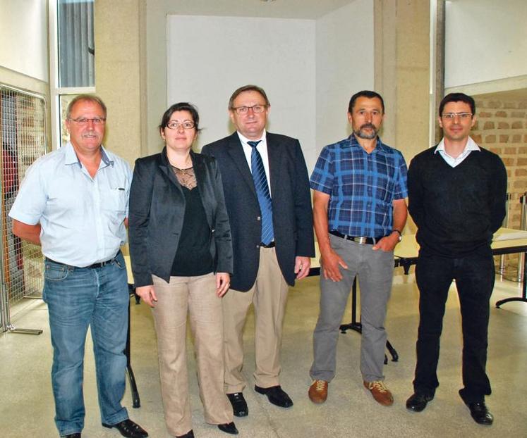 Laurent Morilleau, commission Ciab, Carinne Bocquier directrice administrative, Patrick Bouron, président, Serge Lefevre, commission Poitou-Lapins, Johan Fonteniaud, directeur du pôle lapin.