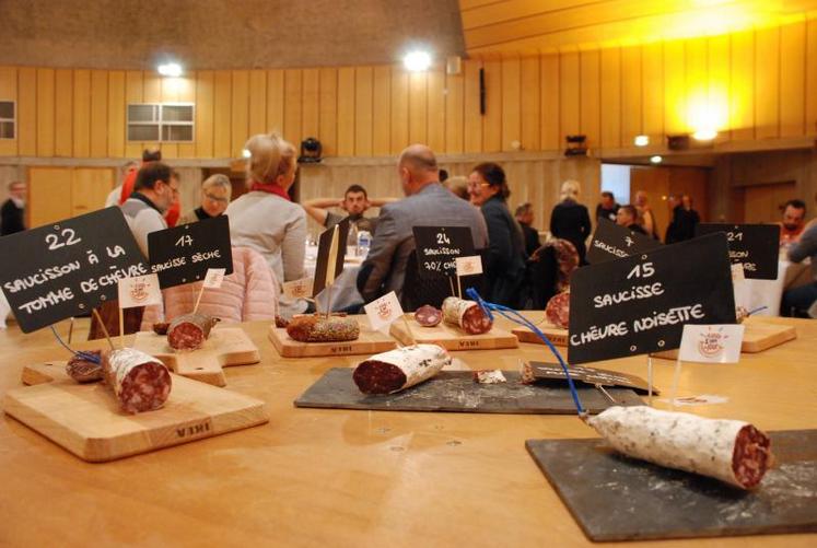 Le pavé basque, présenté par la chambre de métiers, a reçu
le premier Capr’I d’Or du concours viande de Capr’Inov.
La création est le résultat d’un travail collectif impliquant peu d’investissement matériel.