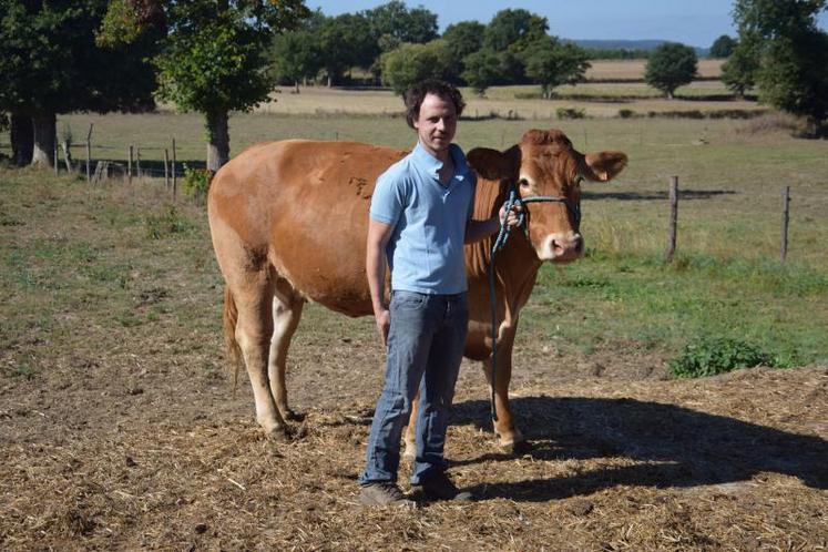 Philippe Brossard va participer au concours de Moncoutant pour la première fois. Il reconnaît que la préparation des animaux « est un travail de longue haleine ».