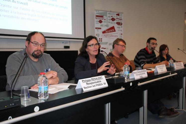 «Pour l’instant, on a l’impression que ce sont les maillons intermédiaires qui font les choix, au détriment des producteurs de lait et des consommateurs», s’inquiète  Marie-Thérèse Bonneau.