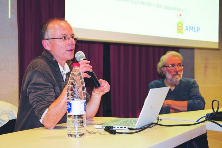 Les médecins et lanceurs d'alerte : Jean-Michel Périnaud et Joseph Mazé.