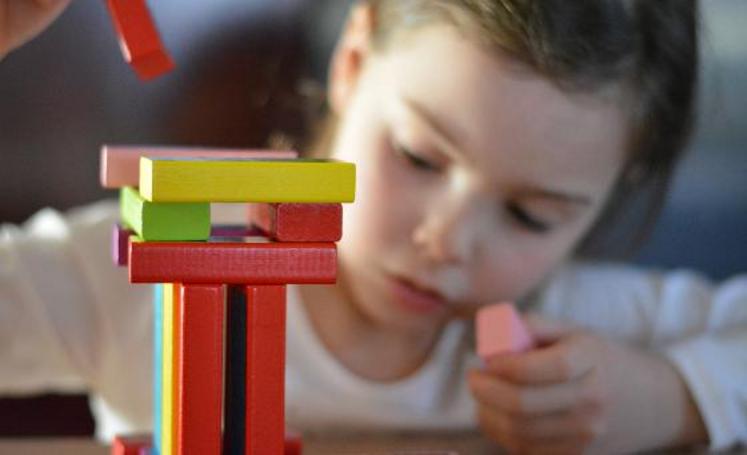 Des aides complémentaires pour le jeune enfant, les études, mais aussi pour les loisirs ou la formation BAFA.