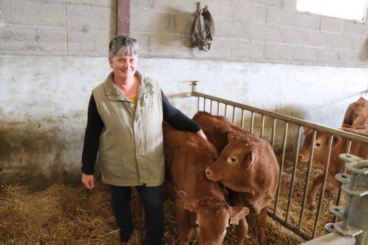 À Courgeac, Sylvie Blanchard et son mari ont repris en 2003 
un élevage de veaux élevés sous la mère.