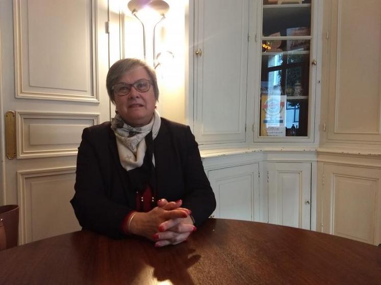 Geneviève Brangé, présidente de la CMA16, s’inquiète de la capacité des chambres consulaires à maintenir un service de proximité.