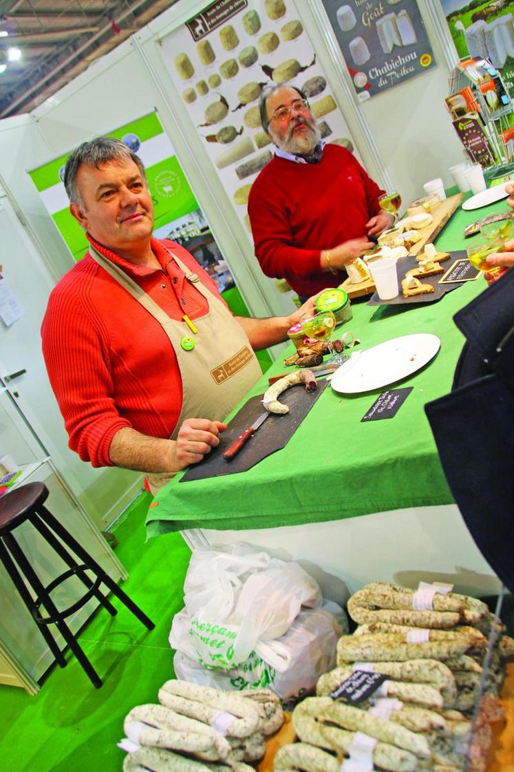 Jean-Frédéric Granger tenait mardi le stand du Chabichou et produits à base de chèvre