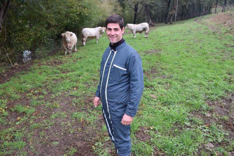 Producteur de viande, Baptiste Noiraud participera aux Conviviales, davantage pour aider, cette année, que pour acheter. Les membres de la grande famille des éleveurs de Charolaises avancent ensemble.