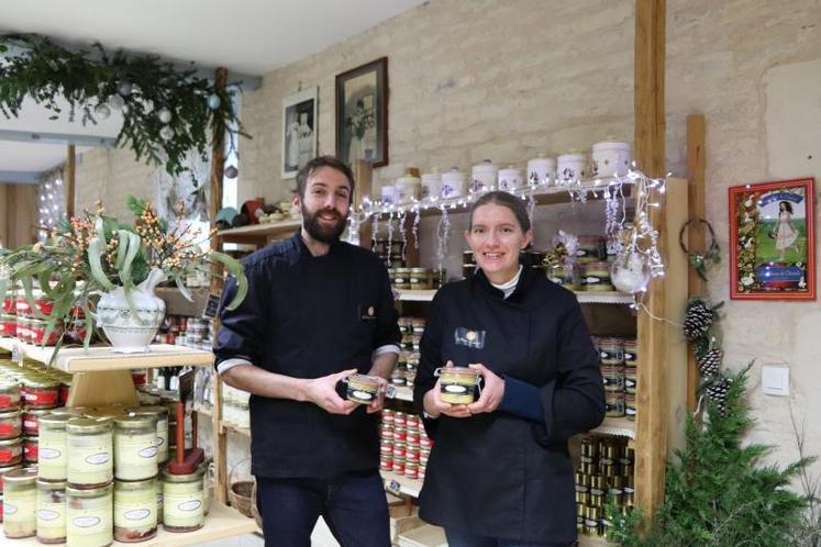 Jean Poux et Maud Fauconnier mêlent tradition et modernité au sein de leur entreprise.