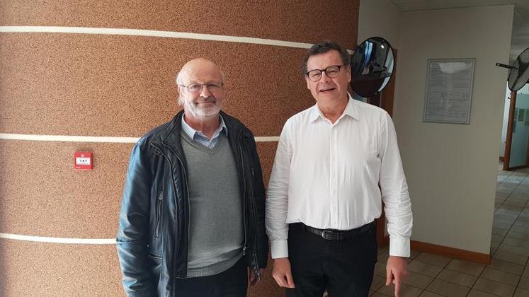 Michel Vaucelle (à droite), directeur de la Fédération des MFR 
de la Charente, et Gilles Gazeaud, président de la FDMFR 16.