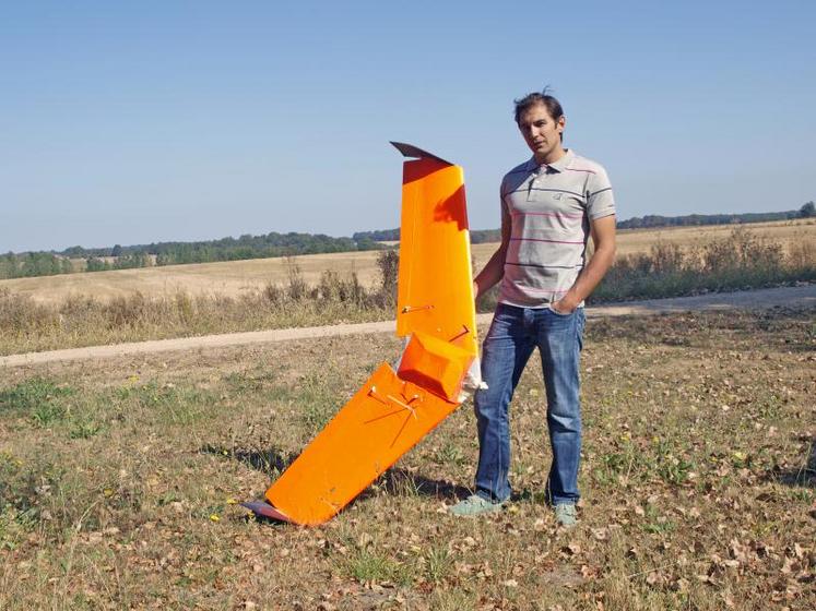 En 2012, le tout premier drone d'Airinov était lancé depuis la ferme expérimentale de Mauprévoir