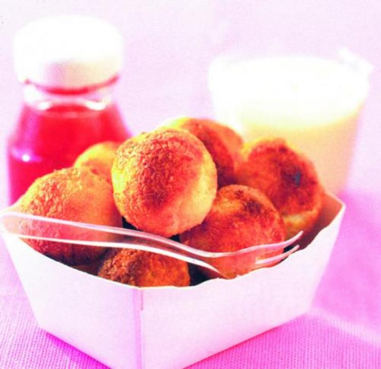 La couleur des pommes dauphine doit être légèrement dorée et unie.