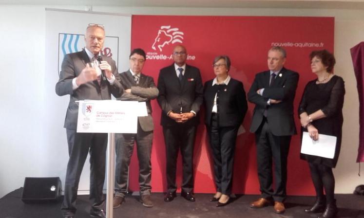 Alain Rousset, président du conseil régional de la Nouvelle-Aquitaine a inauguré le Campus des métiers de Cognac le 29 novembre, en présence, notamment, du préfet de la Charente Pierre N’Gahane.