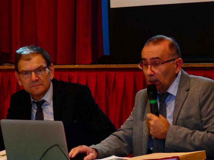 Bernard Tremblier, président et Éric Guilbot, directeur de la coop de Saint-Agnant.