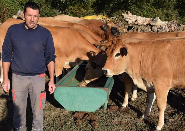 Christophe Chamard, éleveur de Neuvy-Bouin, a fait de cette récompense une réelle motivation pour continuer son activité malgré les difficultés rencontrées.