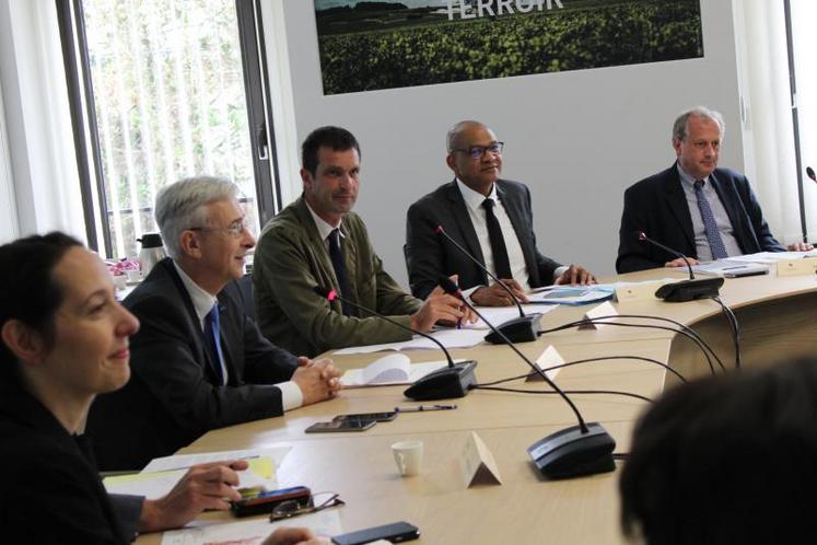 La réunion s'est tenu le vendredi 1er juin dans les locaux du BNIC.