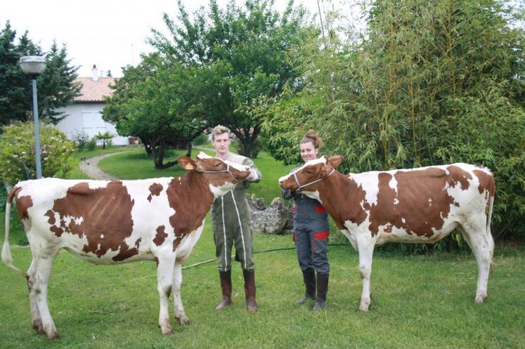 Laury Blusseau et Élodie Ozer : des passionnées d’élevage et de concours.