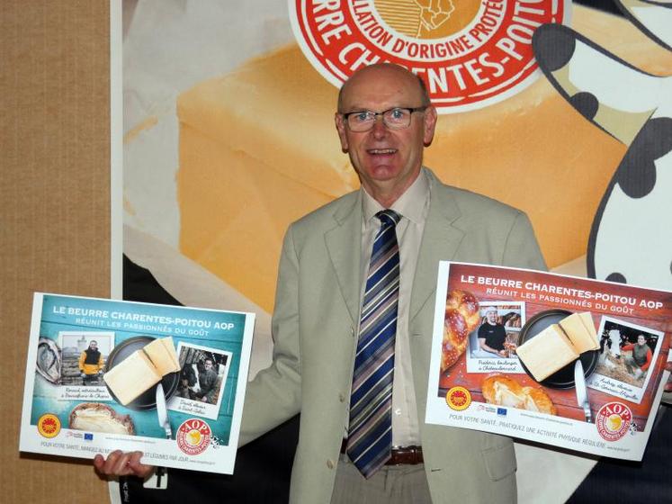 Joseph Giraud, directeur du Syndicat des laiteries Charentes-Poitou, présente les nouveaux visuels publicitaires du fameux beurre AOC.