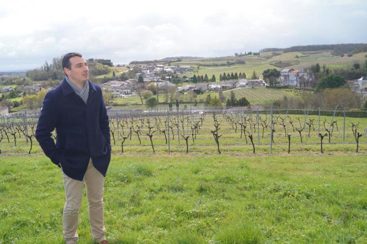 La maison Rémy Martin, représentée par son maître de chai Baptiste Loiseau, a accueilli mercredi soir des représentants du ministère de l’Agriculture pour la remise de ses Centaures de l’environnement.