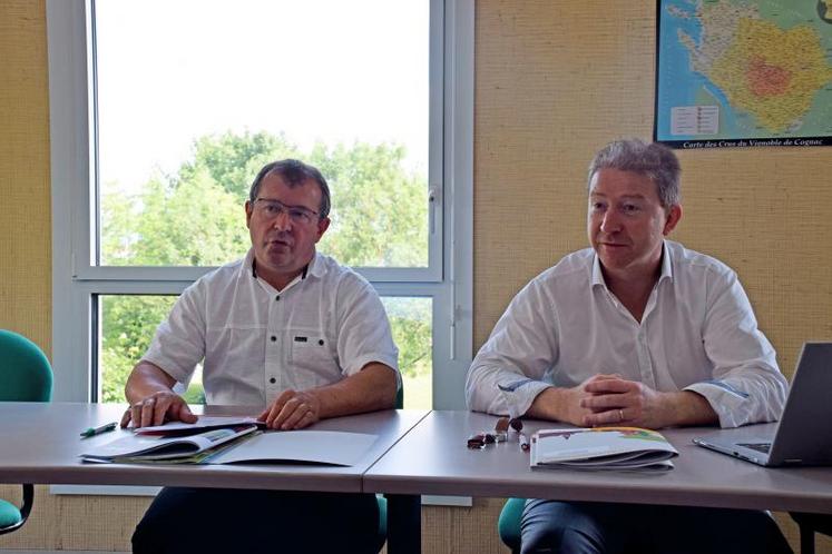 Patrice Coutin, le président de la Safer (à gauche) et Philippe
Tuzelet, le directeur général délégué.