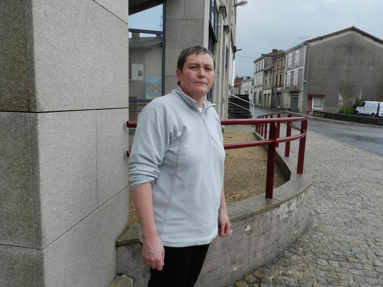 Marie-Claude Poinet, maire de Chabanais.