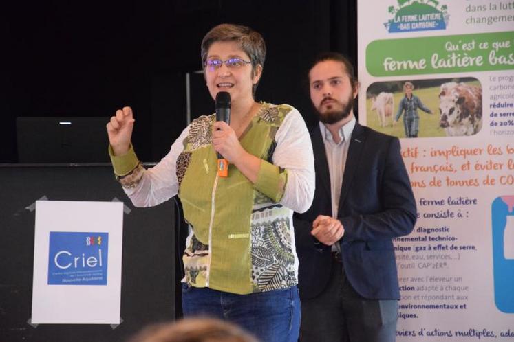 Catherine Brocas (Idele) et Ronan Lasbleiz (Cniel) ont présenté la Ferme laitière bas carbone.