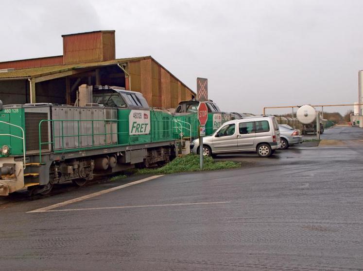 Un gros pourcentage des céréales rejoint habituellement
les ports par les rails. Le transport routier ne peut pas
compenser les volumes qui partent habituellement par train.