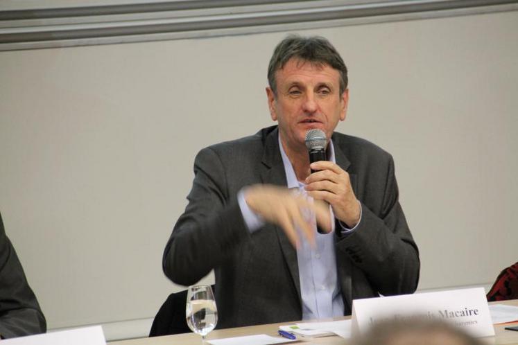 Jean-François Macaire, président du conseil régional