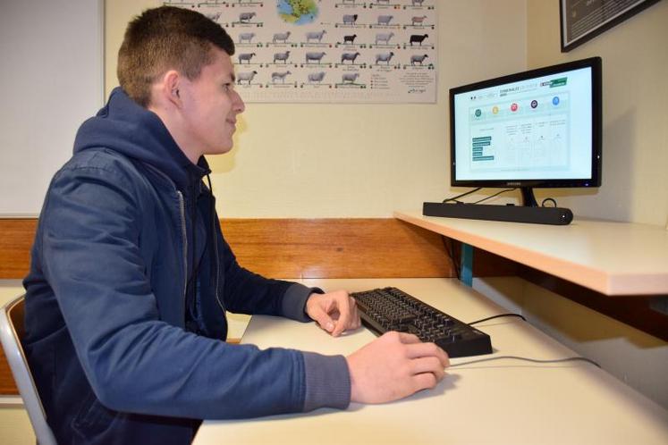 Les élèves de terminale ont jusqu'au 13 mars pour formuler dix voeux en ligne. Les premières réponses des établissements leur seront envoyées fin mai.