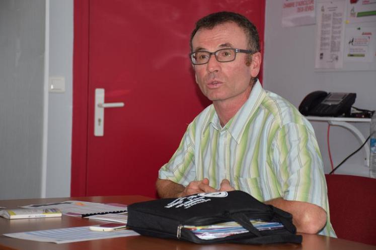 Jean-Marie Gautier Président de L’Arefa présente la semaine du salariat. Une opération découverte des métiers de salariés en exploitation agricoles.