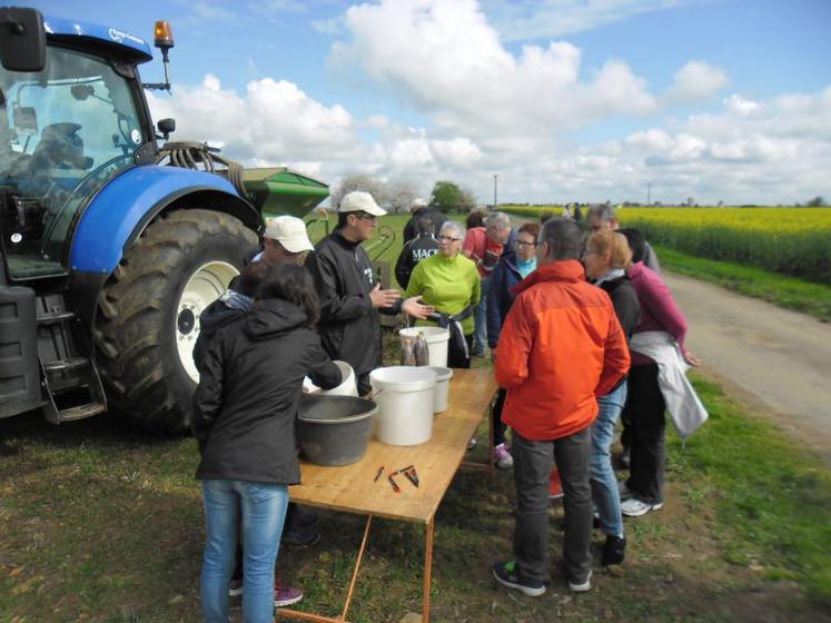 Au cours des trois circuits de 4,5 km, 7,7 km et 15,2 km, seront placés des ravitaillements qui auront également pour but de sensibiliser les marcheurs aux problématiques agricoles.