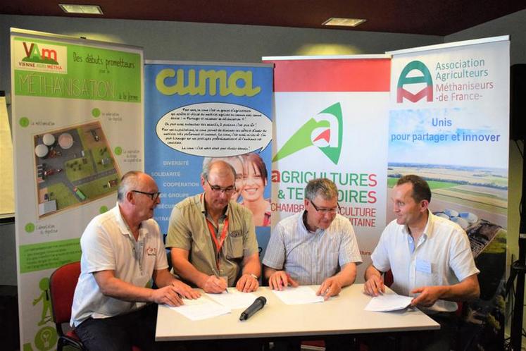 La signature de la convention traduit la volonté en région de développer une méthanisation par et pour les agriculteurs.