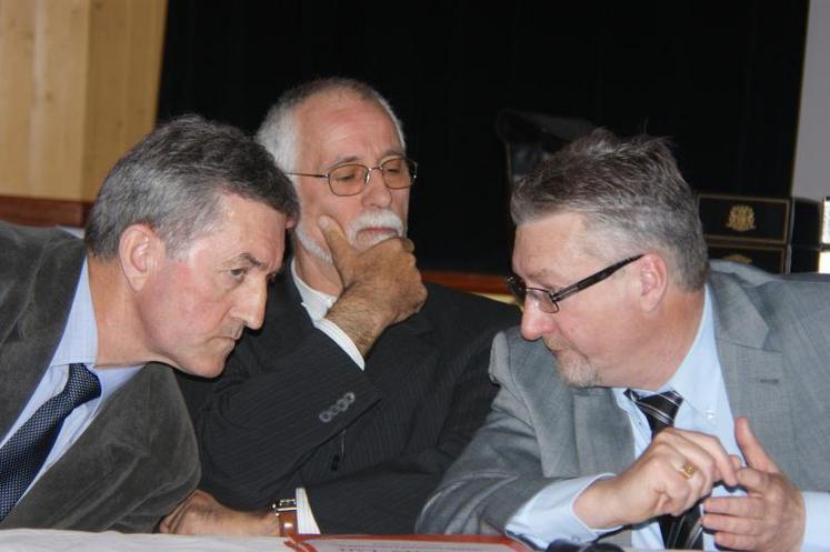 De gauche à droite : Jean-Louis Guillon, Jean-Marie Davion et Alain Lebret.