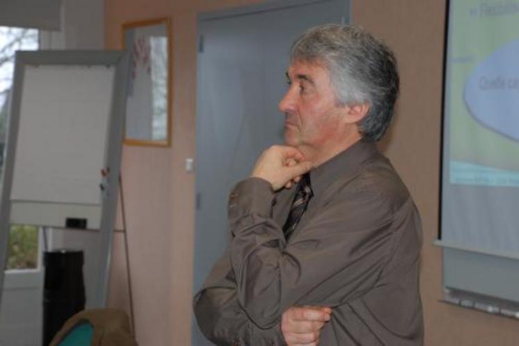 Jacques Mathé, économiste et directeur adjoint du CER.