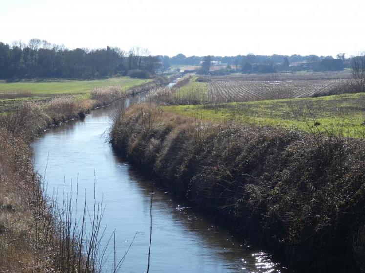 Les communes éligibles aux demandes d'indemnisation des exploitants de cultures légumières sont toutes situées dans la vallée de l'Arnoult.