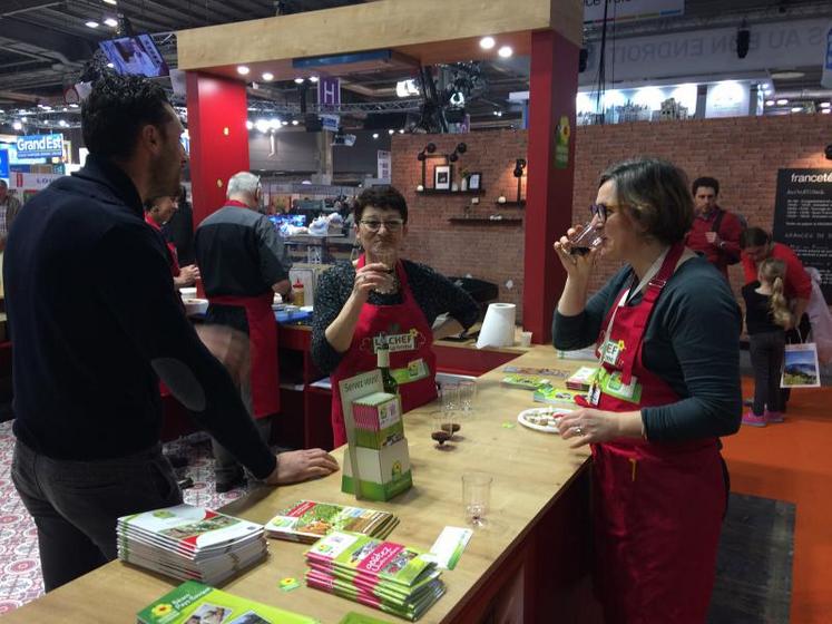 Démonstrations culinaires et dégustations s'enchaîneront
le lundi 26 février, sur le stand Bienvenue à la ferme de l'espace régional de Nouvelle-Aquitaine, au SIA 2018.