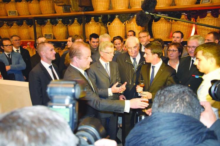 Le Premier ministre a dégusté chez Hennessy une eau-de-vie de 1962, son année de naissance.