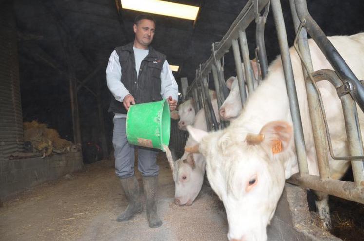 Cyril Aubin participe aux journées Made in Viande pour échanger avec le public et le sensibiliser à la pratique de son métier.