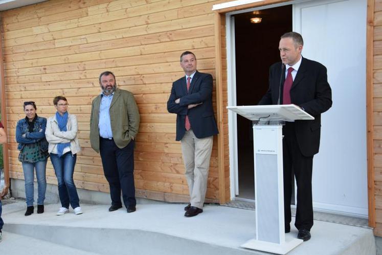 Jérôme Sourisseau, le maire de Bourg-Charente, en plein discours.