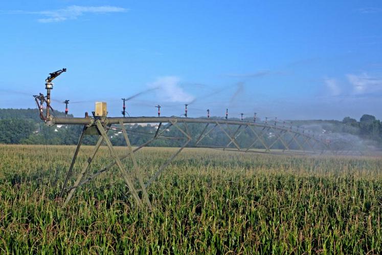 Pour optimiser l’utilisation du volume disponible, il est nécessaire d’établir un calendrier prévisionnel d’irrigation en privilégiant les périodes les plus sensibles de la culture.